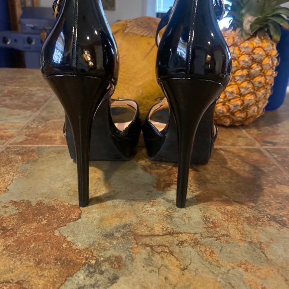 Platform Heels - Picture 4 of 8